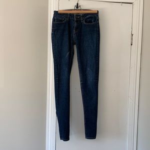 Skinny Levi’s jeans
